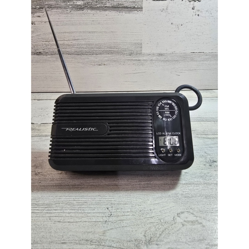 Realistic 12-1571 Portable AM/FM Radio LCD Alarm Clock Vintage‎ RadioShack Black